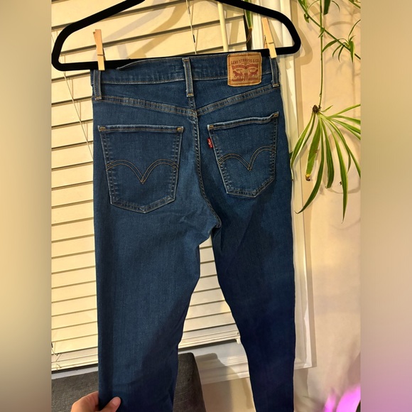 Levi’s Mile High Super Skinny Jeans - Picture 9 of 9